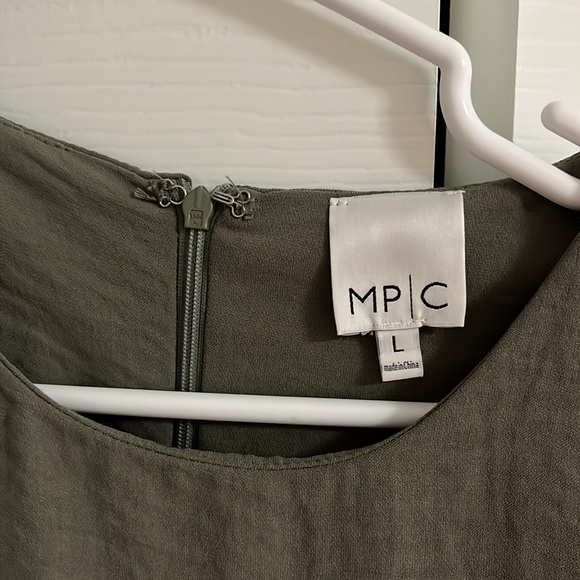 Green Romper - Picture 2 of 3